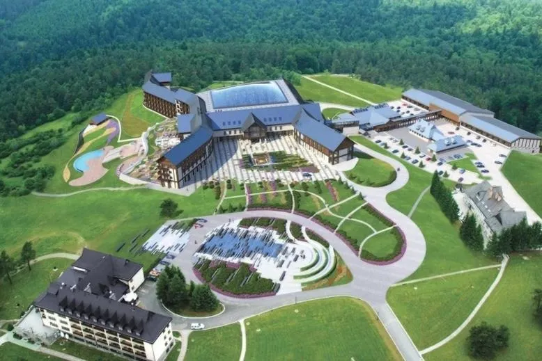 Hotel Arłamów – ile ma pokoi i co warto wiedzieć przed rezerwacją?