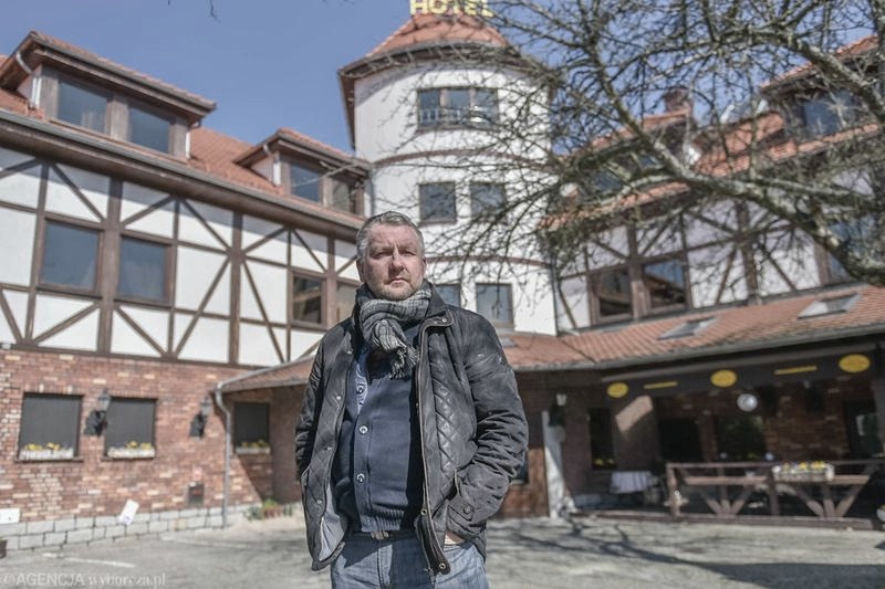 Ile zarabia właściciel hotelu? Różnice w dochodach i kosztach prowadzenia
