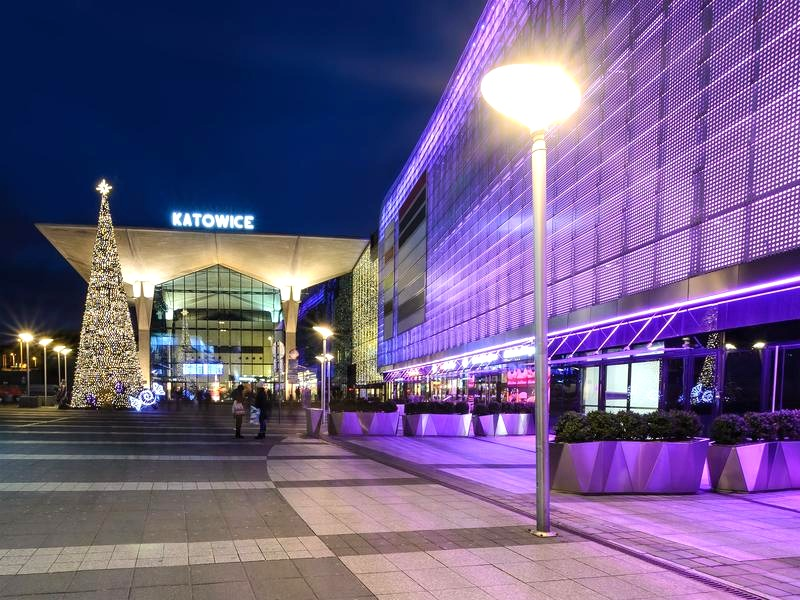 Jak dojechać do dworca PKP Katowice? Trasy, parking i komunikacja