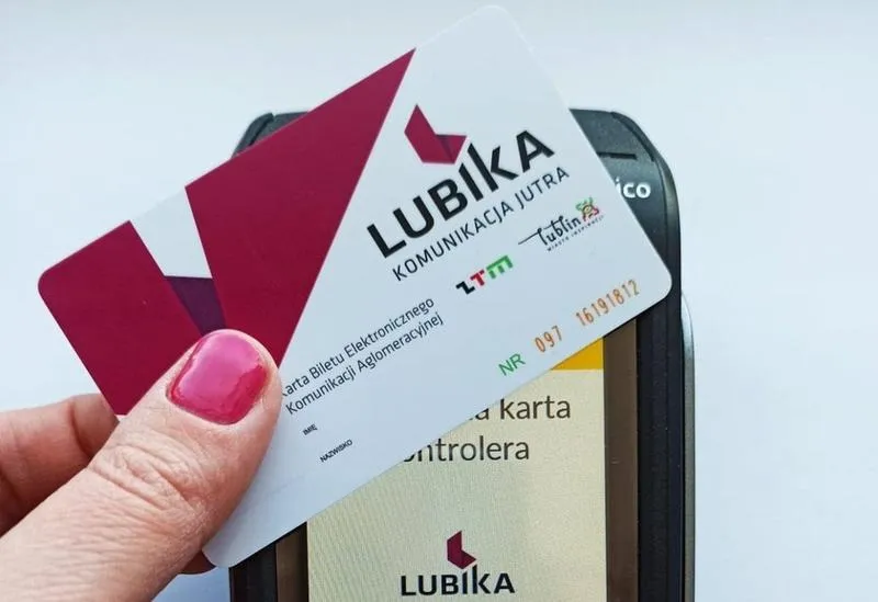 Jak skasować bilet elektroniczny w Lublinie? Prosta instrukcja