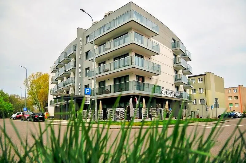 Jak wybrać najlepszy hotel w Helu — praktyczny poradnik
