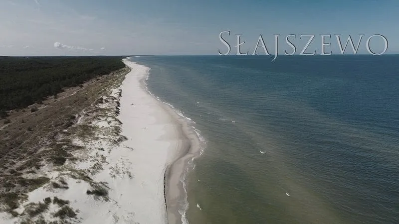 Słajszewo: ile do morza i jak blisko znajduje się plaża?