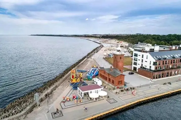 Słupsk i jego bliskość do morza: ile km dzieli cię od plaży?