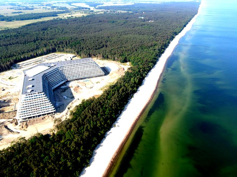 Hotel Gołębiewski w Pobierowie