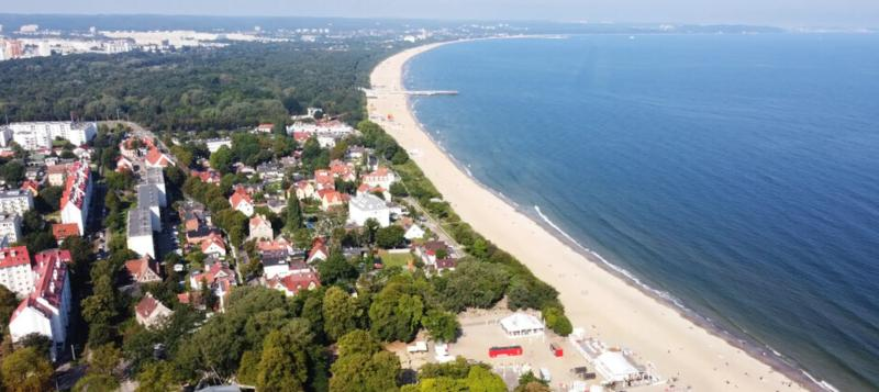 Podróż pociągiem Sopot Gdynia