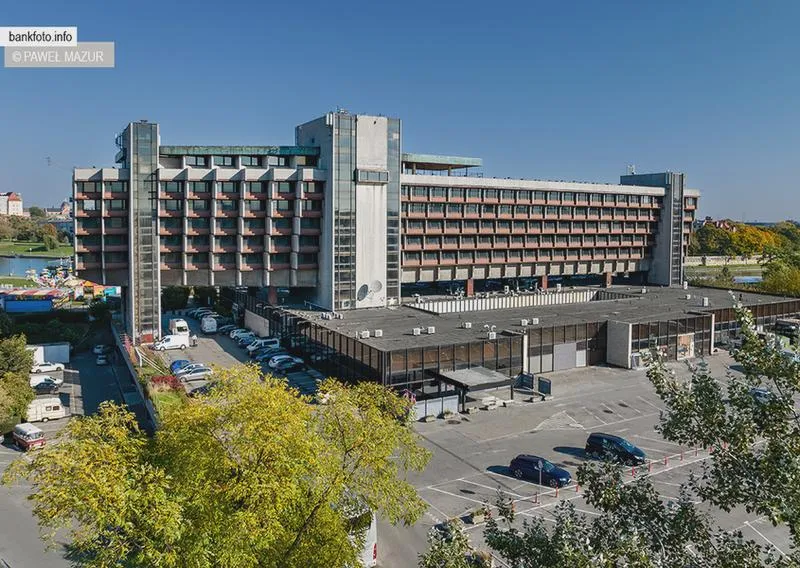 Powody zamknięcia hotelu