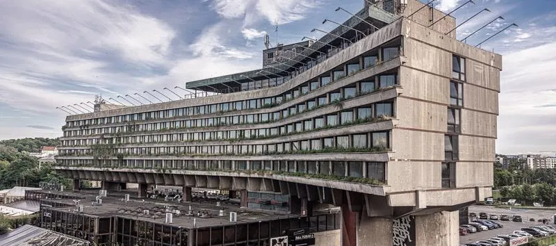 Zamknięcie hotelu Forum