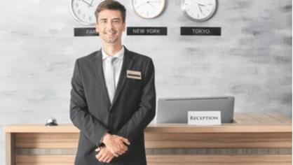 Zarobki recepcjonistów w hotelu